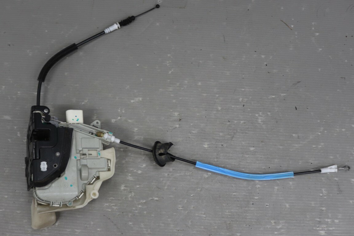 アウディ A4 セダン 1.8T 右H Audi(8KCDH 8K) 純正 破損無 動作保証 右前 ドアロックアクチュエーター 右フロント 8J2 837 016 C p056395 中古20250703