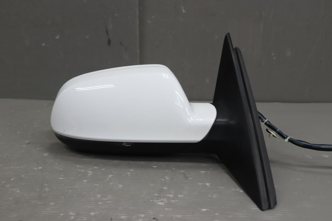 アウディ A4 アバント 1.8 TFSI 右H 前期(8KCDH 8K B8) 純正 破損無 動作保証 右ドアミラー 電格 10P＋2P 10ピン＋2ピン ウィンカー ヒーター付 ホワイト系 サイドミラー p056459 中古20250707