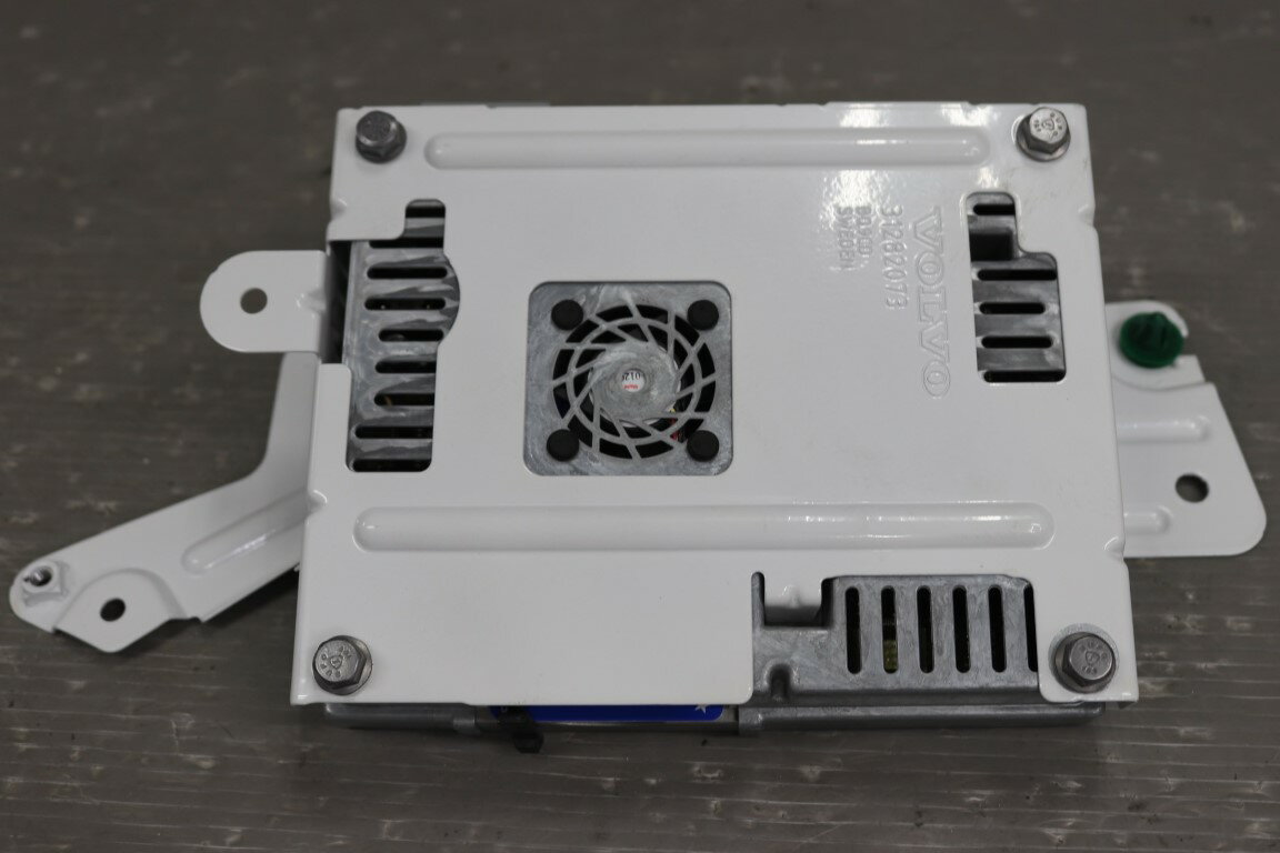 ボルボ V60 ドライブe 右H Volvo(FB4164T FB) 純正 破損無 動作保証 TVチューナー 地デジチューナー B-..