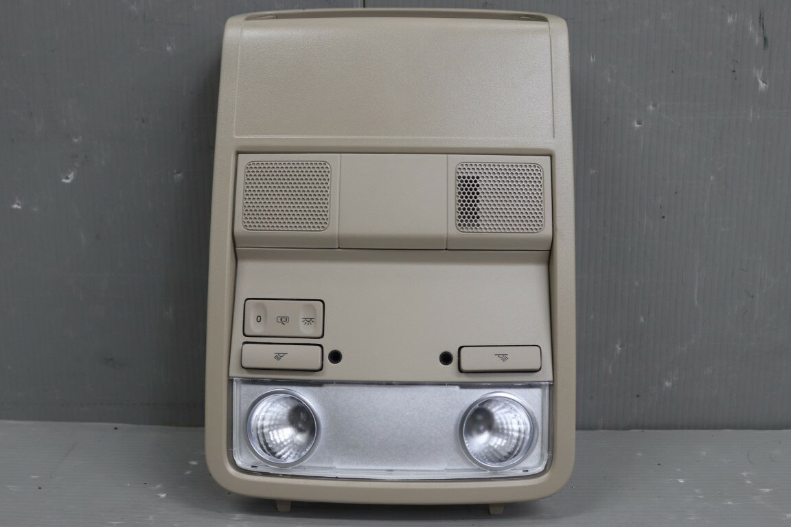 VW ザ ビートル ブロンズ(16C) 純正 破損無 動作保証 ルームランプ マップランプ 5C6.868.837 p056902 中古20250725