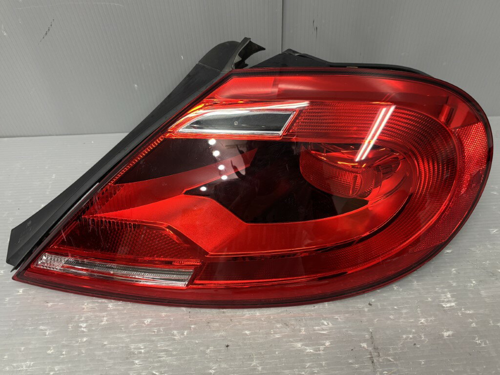 VW ザ ビートル ブロンズ(16C) 純正 破損無 動作保証 右 テールランプ LED全点灯OK テールライト 5C5 945 096 p056930 中古20250726