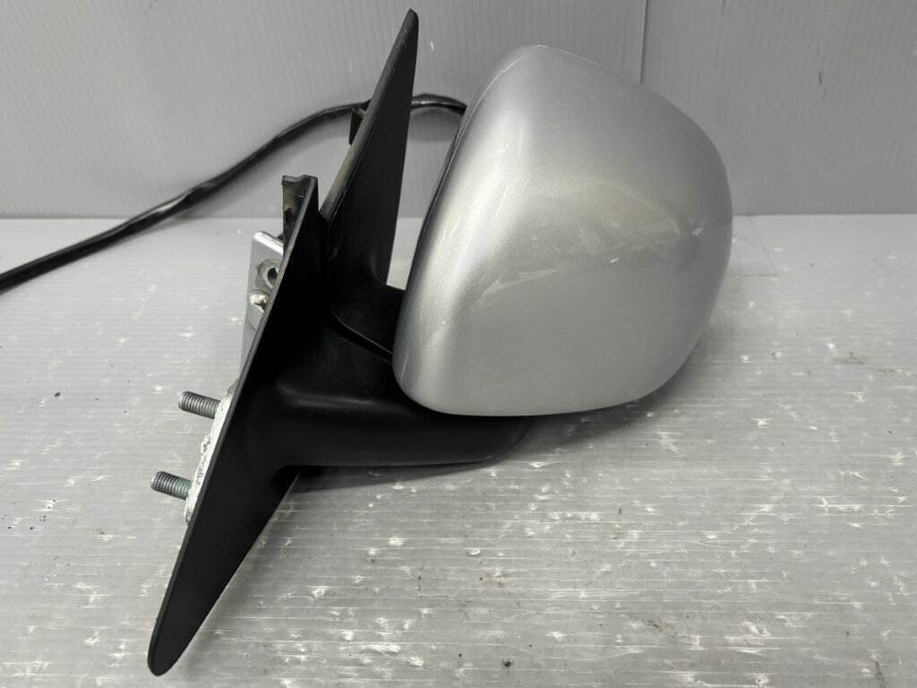 乐天商城 - VW ニュービートル 右H 前期(9C) 純正 破損無 動作保証 左ドアミラー 電格 8P 9線 シルバー 銀系 サイドミラー p056953 中古20250726