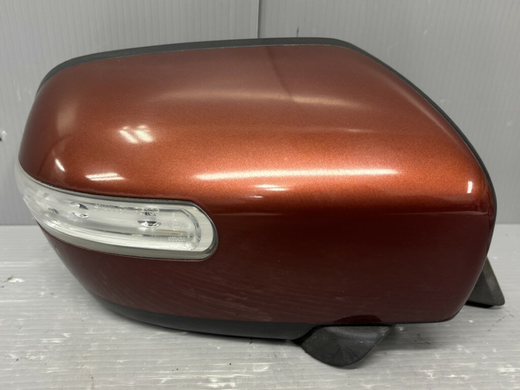 マツダ MPV 23T ターボ 前期(LY3P) 純正 破損無 右ドアミラー 電格 7P 7ピン ウィンカー付 32V サイドミラー p057158 中古20250808