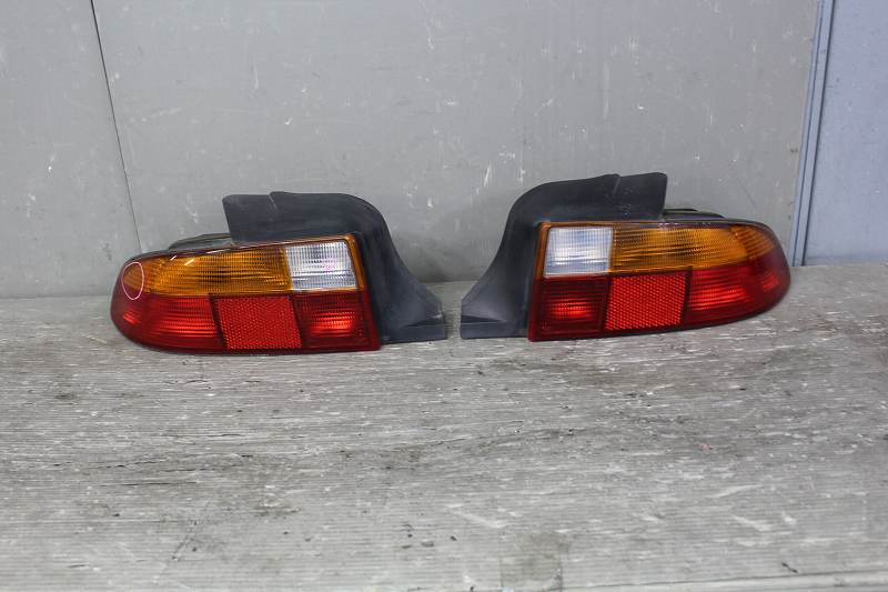 BMW Z3 ロードスター 1.9 左ハンドル 前期(E36) 純正 破損無 取付OK 動作保証 テールランプ 左右 P027203 中古 20220826
