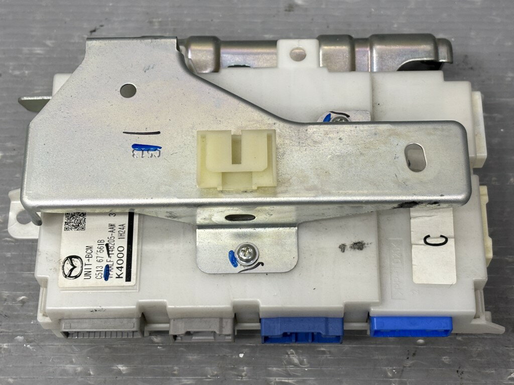Rakuten - ラフェスタ ハイウェイスター G(CWEFWN) 純正 破損無 動作保証 BCMコンピューター BCMコントロール C513 67 561B p057466 中古20250826