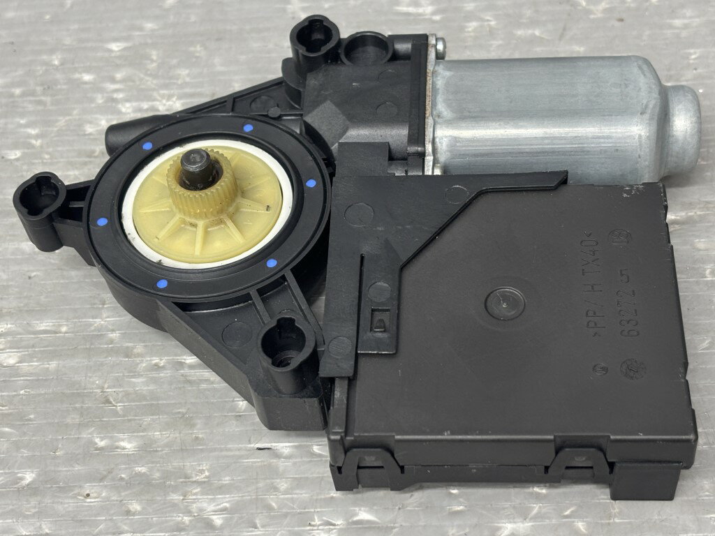 乐天商城 - VW ゴルフ トゥーラン GLi(1TBLX 1T) 純正 破損無 動作保証 左前 レギュレーターモーター 左フロント 左F 1T0 959 702 C p057619 中古20250903