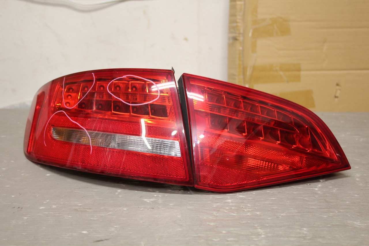 アウディ A4 アバント 1.8 TFSI 右H(8KCDH) 純正 AL 左 テールランプ フィニッシャー付 LED全点灯OK 8K9 945 093 B 8K9 945 095B p049107 中古20241012