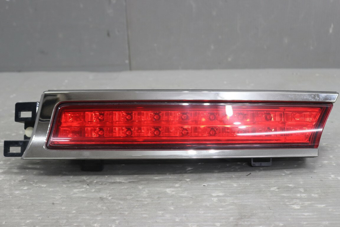 オデッセイ アブソルート テールランプ 純正 ホンダ(純正) アブソルート用テールランプ のパーツレビュー
