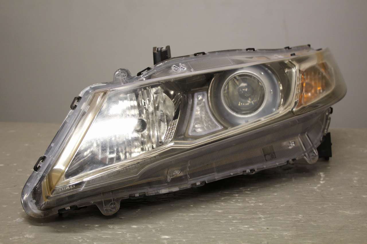 Rakuten - オデッセイ(RB3 RB4) 純正 スタンレー 左 ヘッドライト HID キセノン バラスト P7692 p049226 中古20241018