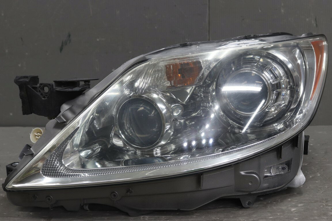 レクサス LS460 Iパッケージ 前期 (USF40) 純正 コイト 左 HID ヘッドライト バラスト レベ付 キセノン ヘッドランプ 50-79 p057921