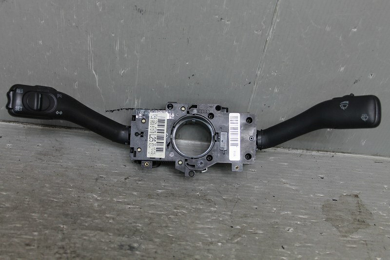 VW ニュービートル カブリオレ 右ハンドル 前期(1Y 1YAZJ 9C) 純正 破損無 取付OK 動作保証 コンビネーションスイッチ ディマースイッチ ワイパースイッチ 1C2 953 513 B p039460 中古20231027