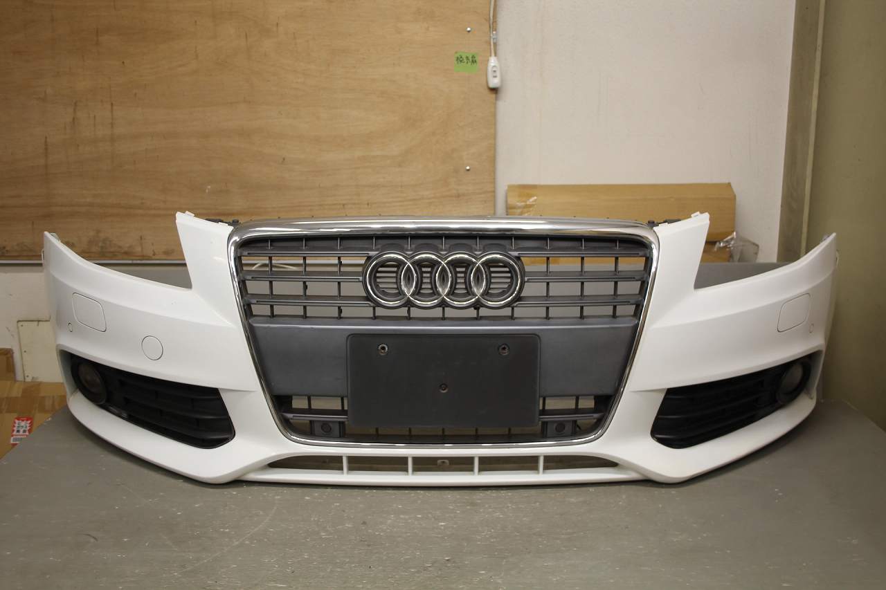 アウディ A4 1.8 TFSI 右H(8KCDH) 純正 フロントバンパー フォグランプ付 p049370 中古20241023