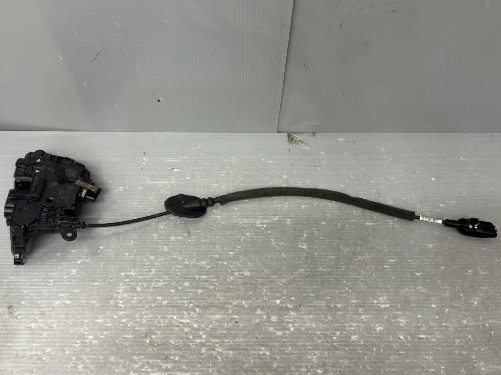 ルノー キャプチャー(2R 2RH5F J87) 純正 左前 ドアロック アクチュエーター 左フロント 左F 805031332 動作保証 フランス車 p058265