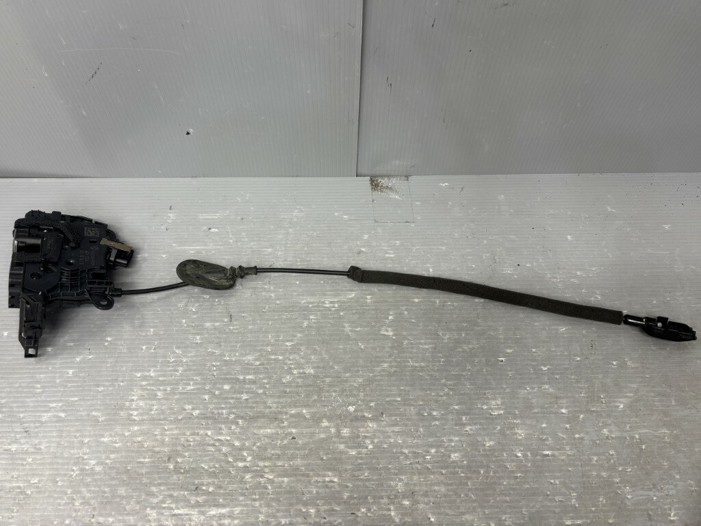 ルノー キャプチャー(2R 2RH5F J87) 純正 左後 ドアロック アクチュエーター 左リア 左R 805034742 Renault Captur フランス車 p058267