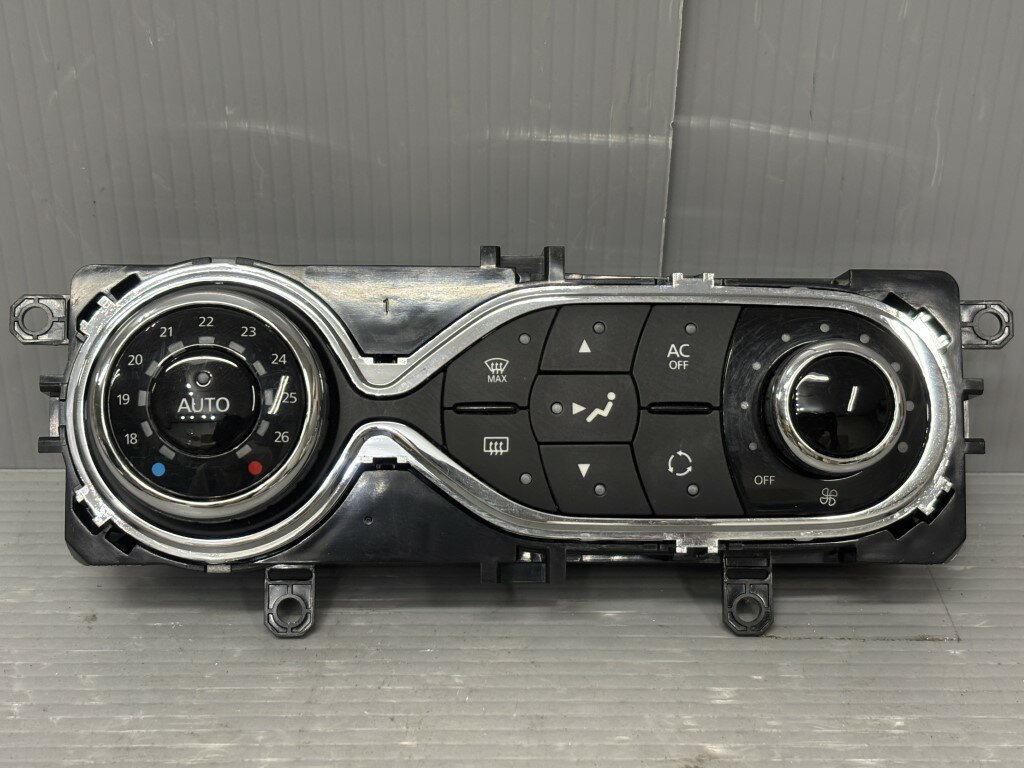 ルノー キャプチャー(2R 2RH5F J87) 純正 エアコンスイッチ A/Cスイッチ 275108796 破損無 動作保証 Renault Captur フランス車 p058268