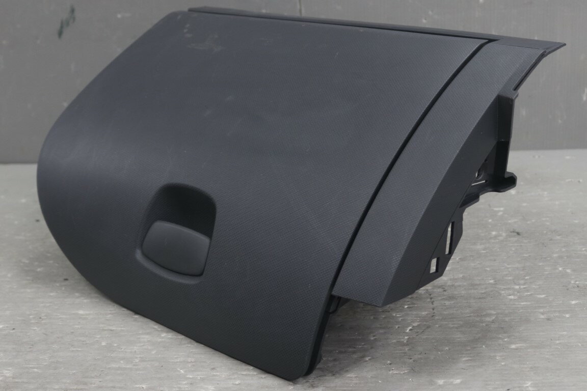 ルノー キャプチャー (2R 2RH5F J87) 純正 グローブボックス Renault Captur フランス車 破損無 内装 p058302