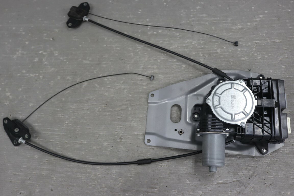 ステップワゴン スパーダ Z 前期(RK5) 純正 左 パワースライドドアモーター 破損無 動作保証 Honda Step Wgn パワスラ p058330