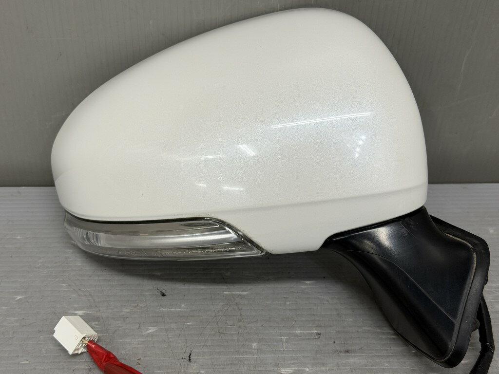 30 プリウス 前期(ZVW30) 純正 ムラカミ 破損無 動作保証 右ドアミラー 電格 7P 7ピン ウィンカー付 070 サイドミラー 9316 p058369 中古20251010