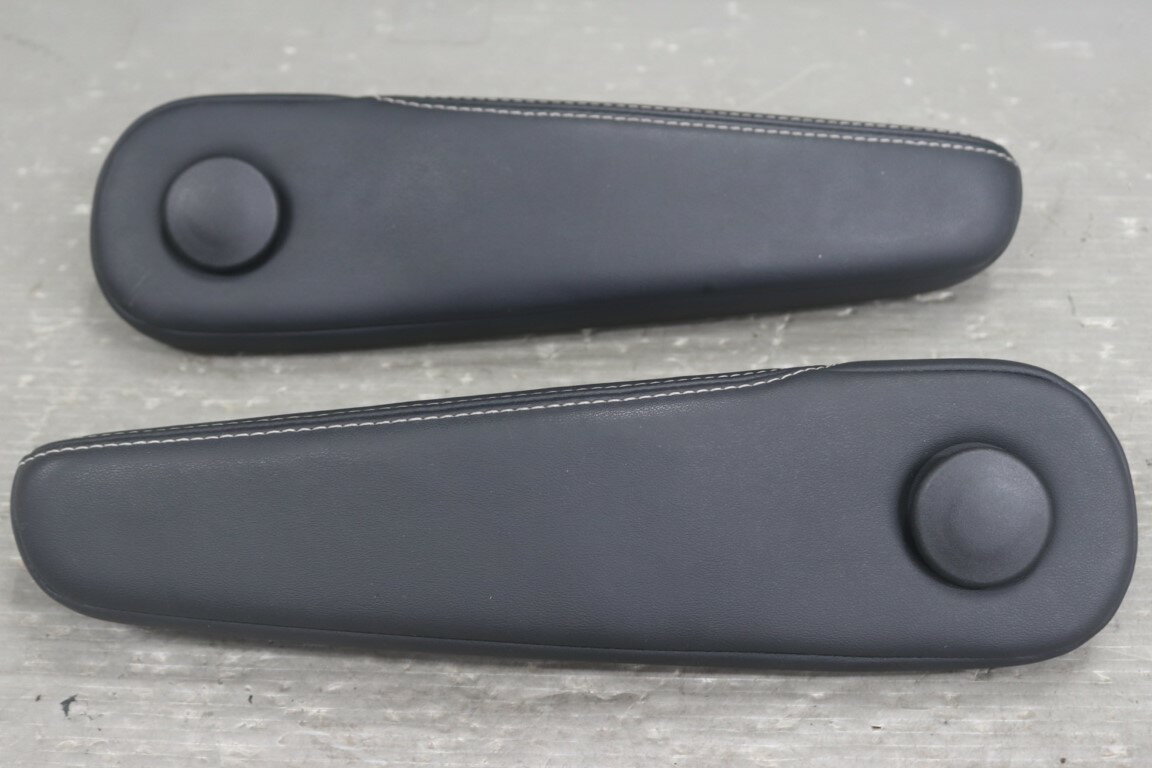 オデッセイ アブソルート 前期(RC1) 純正 破損無 フロント アームレスト 左右セット p058383 中古20251..