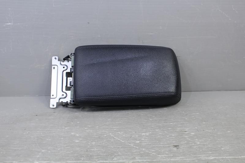 レガシィ セダン B4 L 4WD B型(BM9) 純正 破損無 取付OK センターコンソールのフタ 92114AJ P028135 中古 20221101