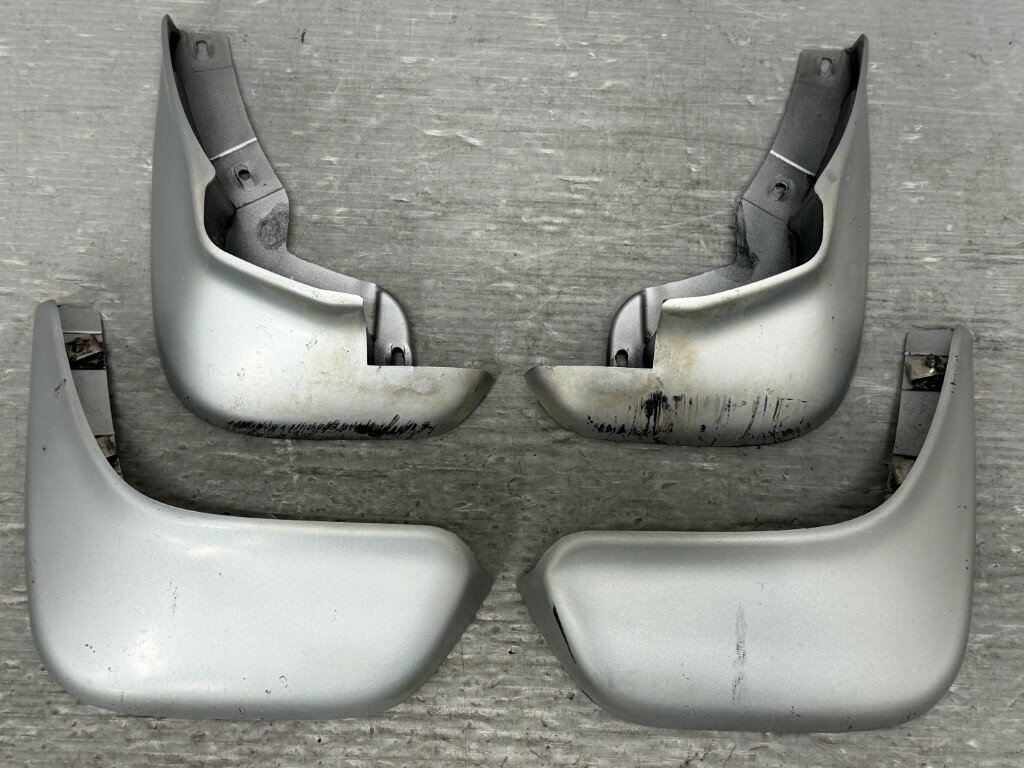 ホンダ ザッツ 前期(JD1) 純正 マッドガード 泥除け 1台分 NH623M 破損無 Honda p058592