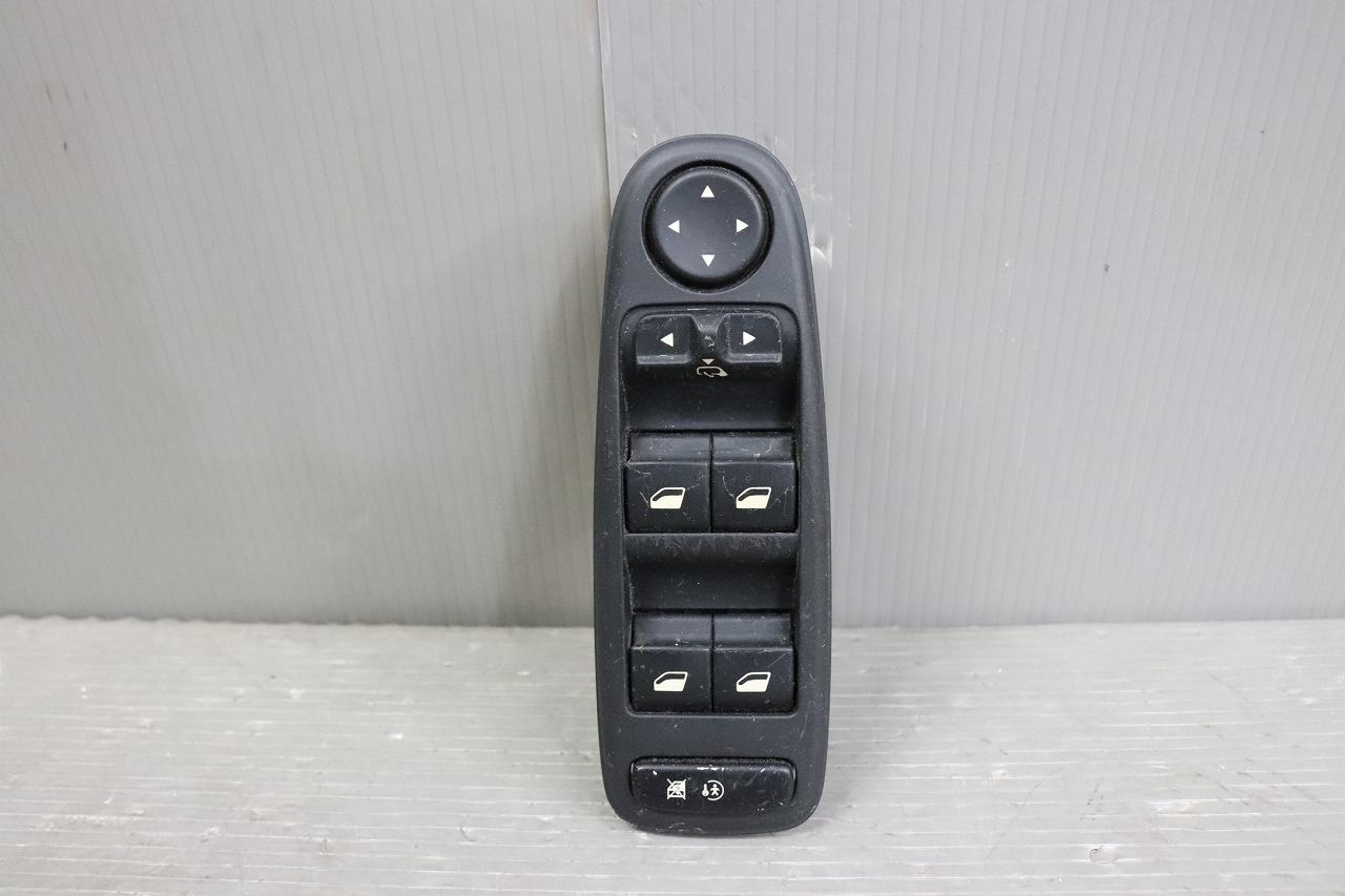 シトロエン C4 ピカソ 前期(VF7) 純正 破損無 動作保証 パワーウィンドウスイッチ マスタースイッチ ミラースイッチ 96639383ZD p049746 中古20241102