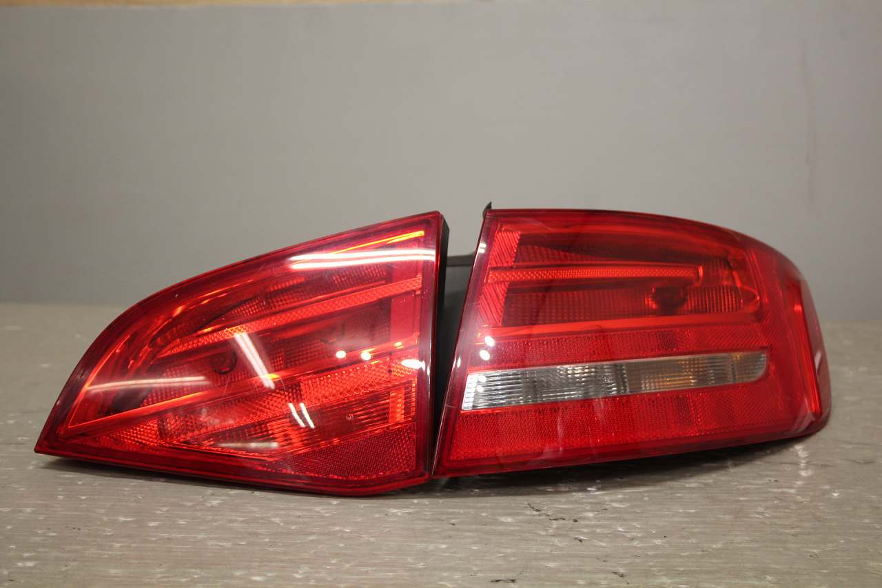 アウディ A4 純正 AL 破損無 動作保証 右 テールランプ フィニッシャー付 テールライト 219702 219602 p049725 中古20241102