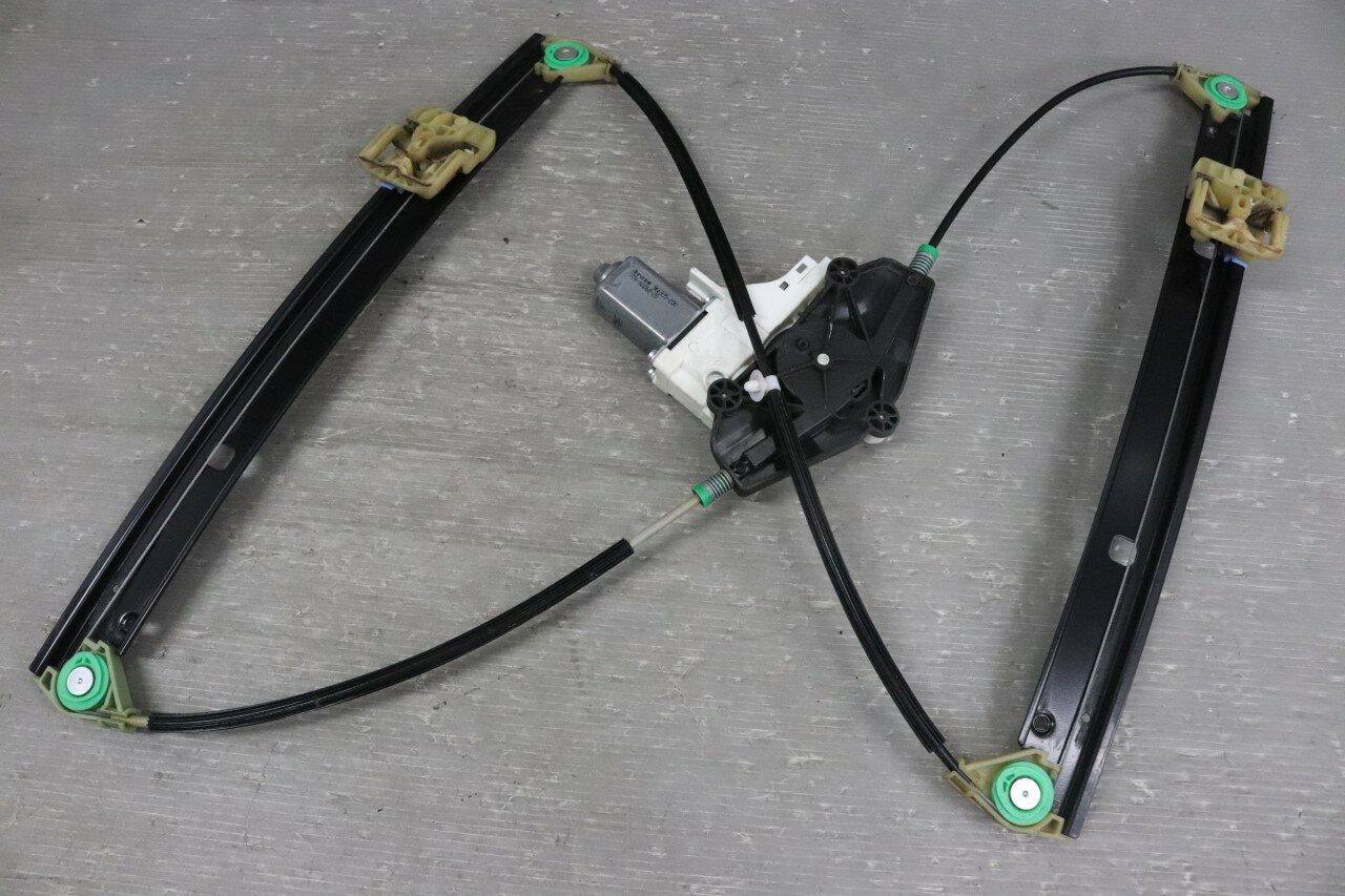 アウディ A4 アバント 1.8 TFSI 右H(8KCDH) 純正 brose 破損無 動作保証 左前 左フロント パワーウィンドウモーター 8K0 837 461 8K0 959 801 A p049784 中古20241109