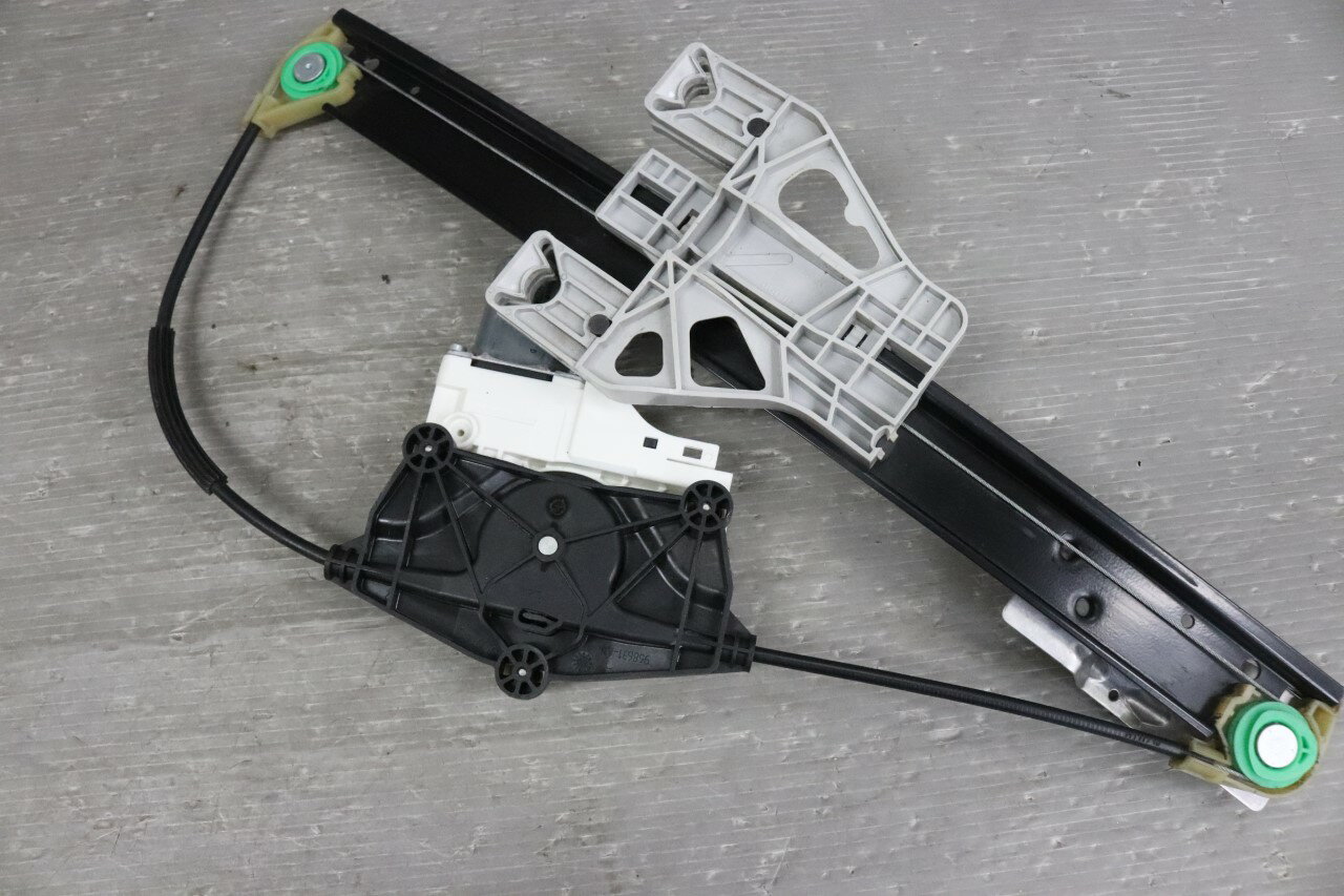 アウディ A4 アバント 1.8 TFSI 右H(8KCDH) 純正 破損無 動作保証 左後 左リア パワーウィンドウモーター 8K0 839 461 A 8K0 959 811 A p049786 中古20241109