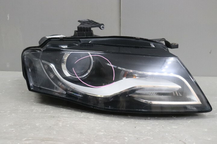アウディ A4 セダン 2.0 TFSL クワトロ(8KCDNF 8K) 純正 AL 破損無 動作保証 右 ヘッドライト HID バラスト レベ付 キセノン ヘッドランプ 8K0 941 004 D / 0 301 240 672 p049850 中古20241115