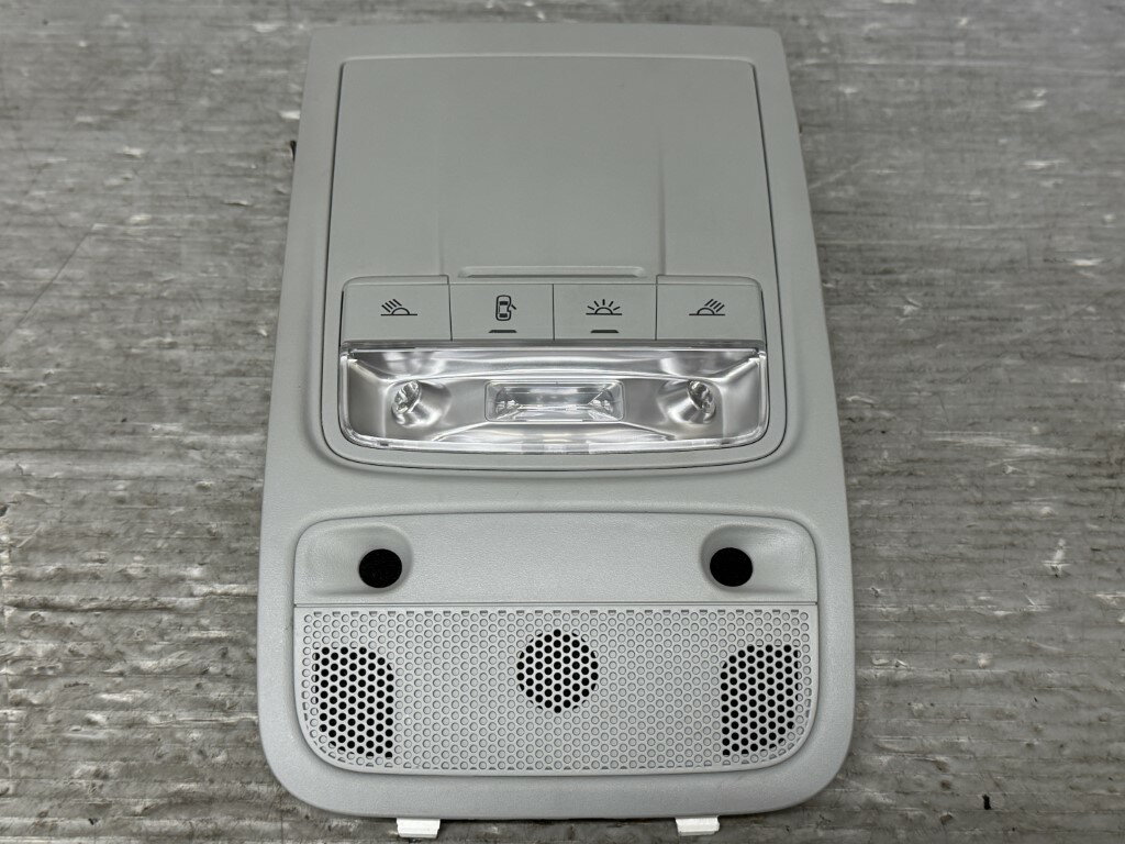 アウディ A1 5ドア TFSI 右H(8X) 純正 ルームランプ マップランプ 8X0 947 135 AG BC5 p058752 中古20251025