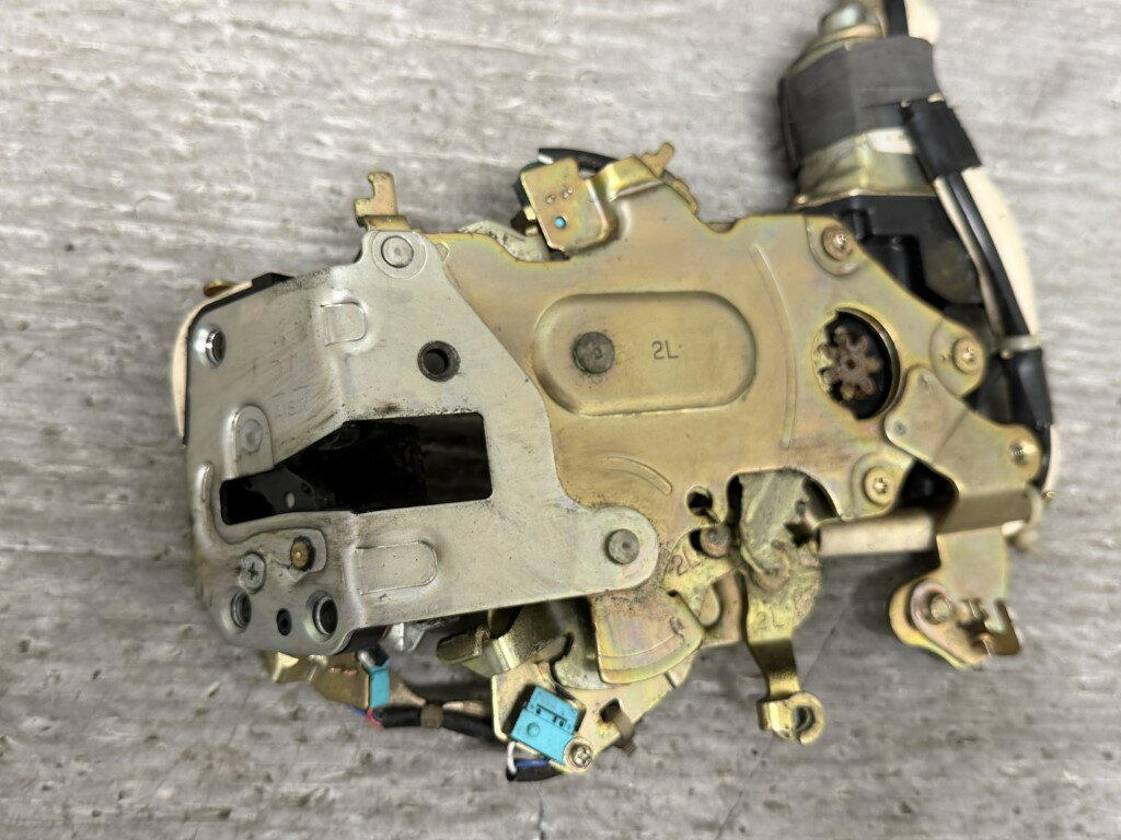 乐天商城 - ノア X Vセレクション 前期(AZR60) 純正 破損無 動作保証 左 リア イージークローザーモーター 左後 p058759 中古20251025