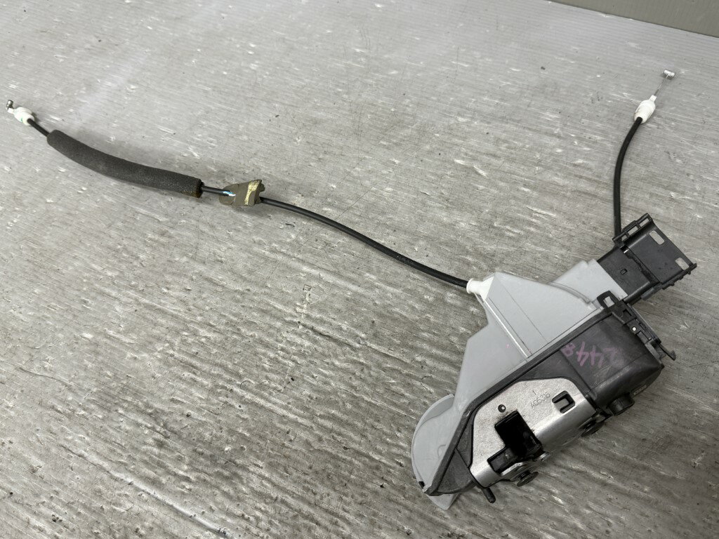プジョー 5008(T8) 純正 破損無 動作保証 左 フロント ドアロックアクチュエーター 左前 AD48069 p058829 中古20251027