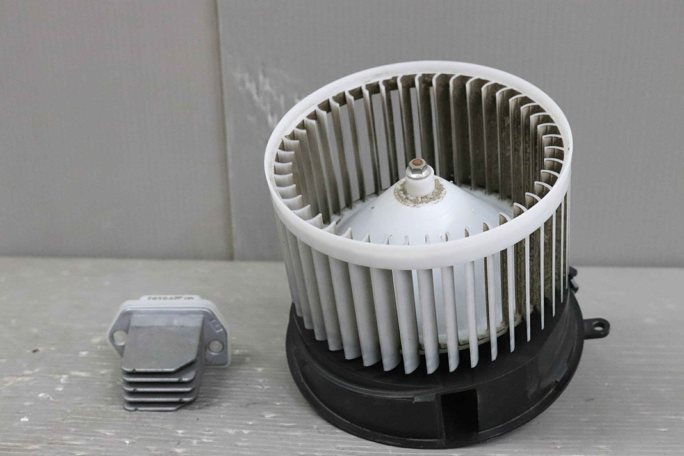 CC25　セレナ ヒーターブロアモーター　中古 C25 セレナ ヒーターブロアモーター 中古