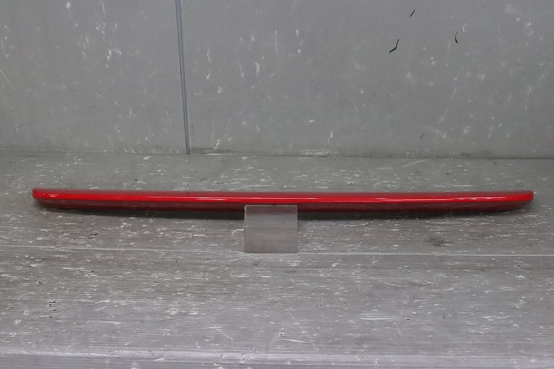 Audi アウディ TT 1.8T 右H 後期 (8N 8NAUQ) 純正 リア ウイング リアスポイラー 赤 レッド 8N8 827 933 p041158 中古20231212