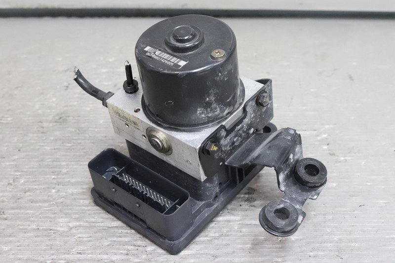 Audi アウディ TT 1.8T 右H 後期 (8N 8NAUQ) 純正 Ate ABSアクチュエーター 8N0 6T4 517H p041164 中古20231212