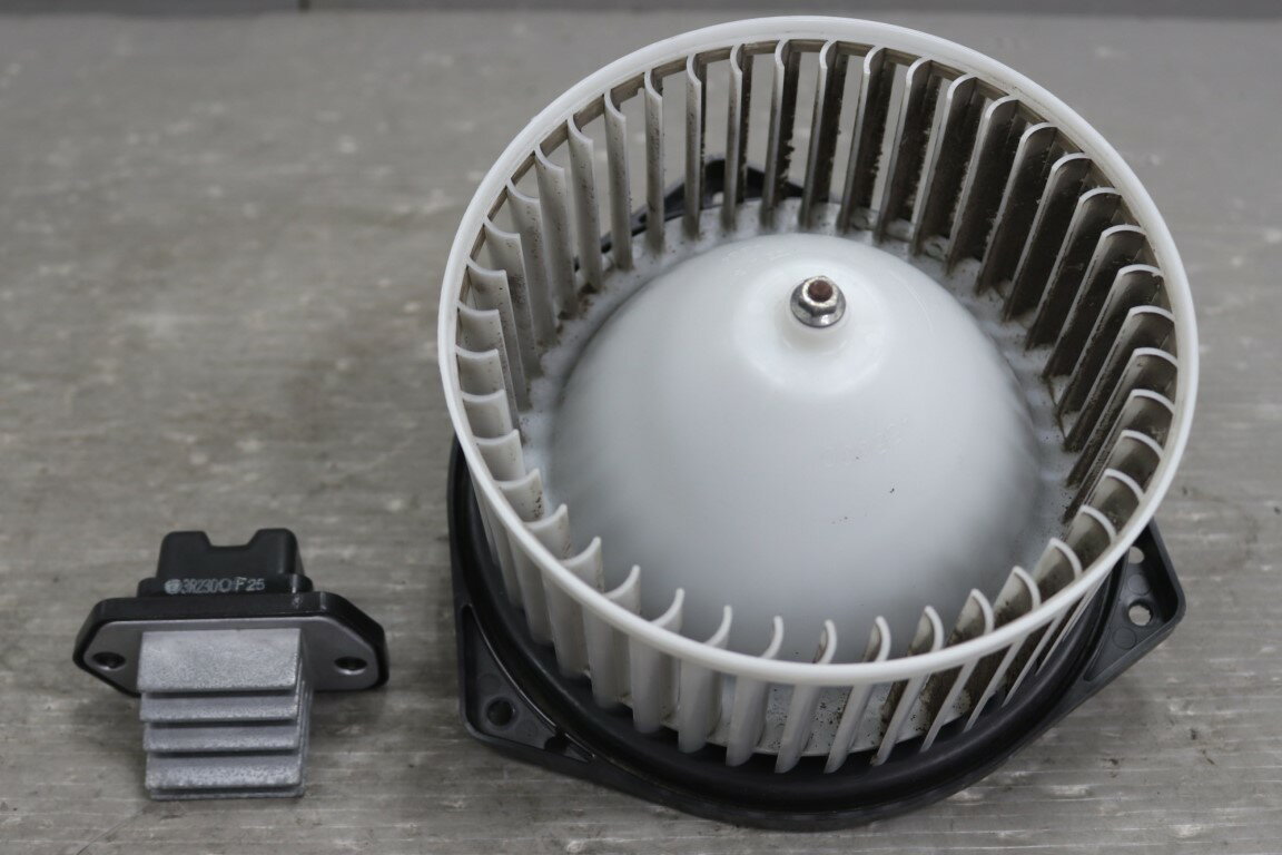 ステップワゴン G Lパッケージ 前期(RK1) 純正 ブロアファンモーター レジスター付 破損無 ヒーターモーター ホンダ Honda p059013 中古20251106