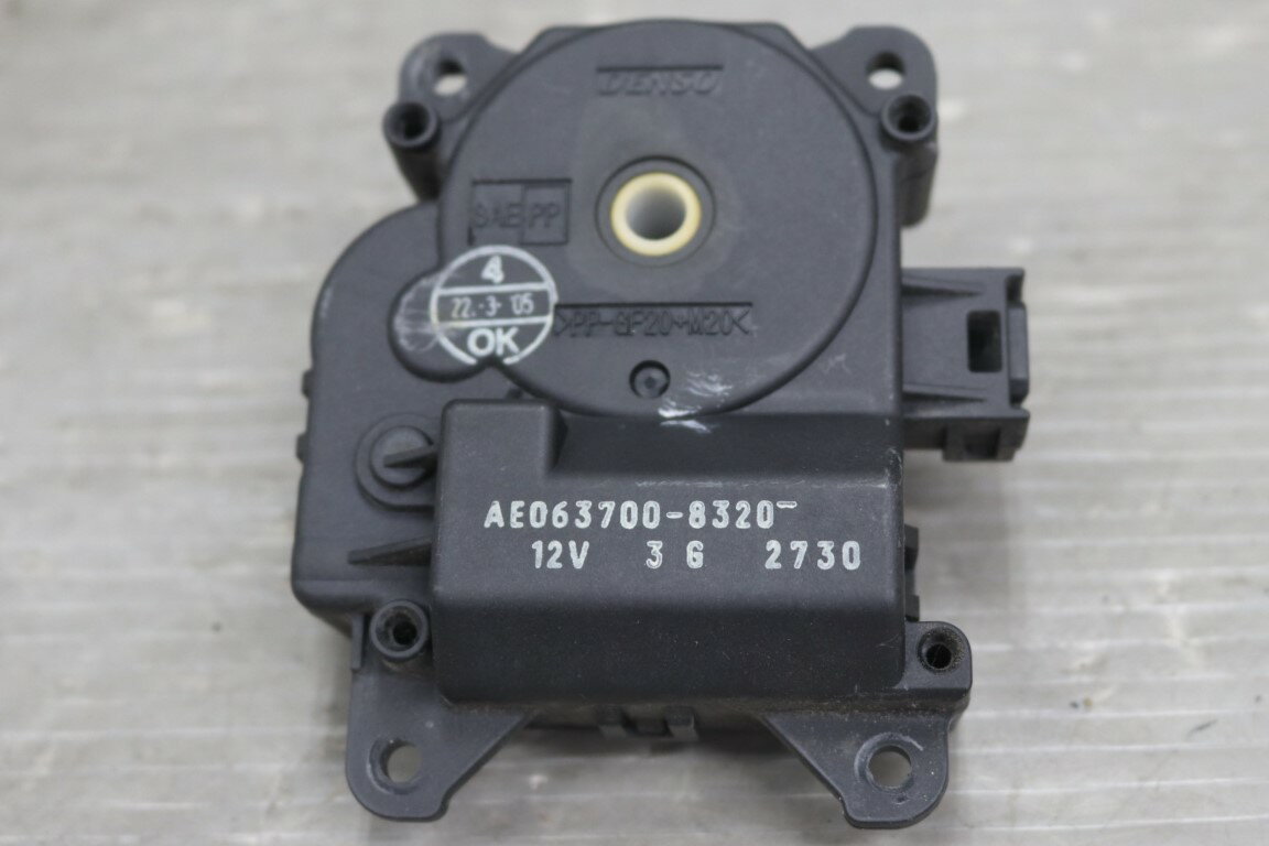 アルファード V 2.4 AX Lエディション 4WD 後期(ANH15) 純正 デンソー リアエアコン サーボモーター 063700-8320 p059154 中古20251113