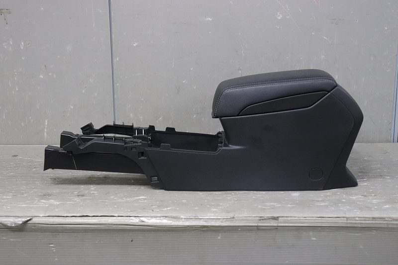 乐天商城 - レガシィ ワゴン 2.5GT S A型 前期(BR9) 純正 破損無 取付OK センターコンソールボックス ひじ掛け P029220 中古 20221208
