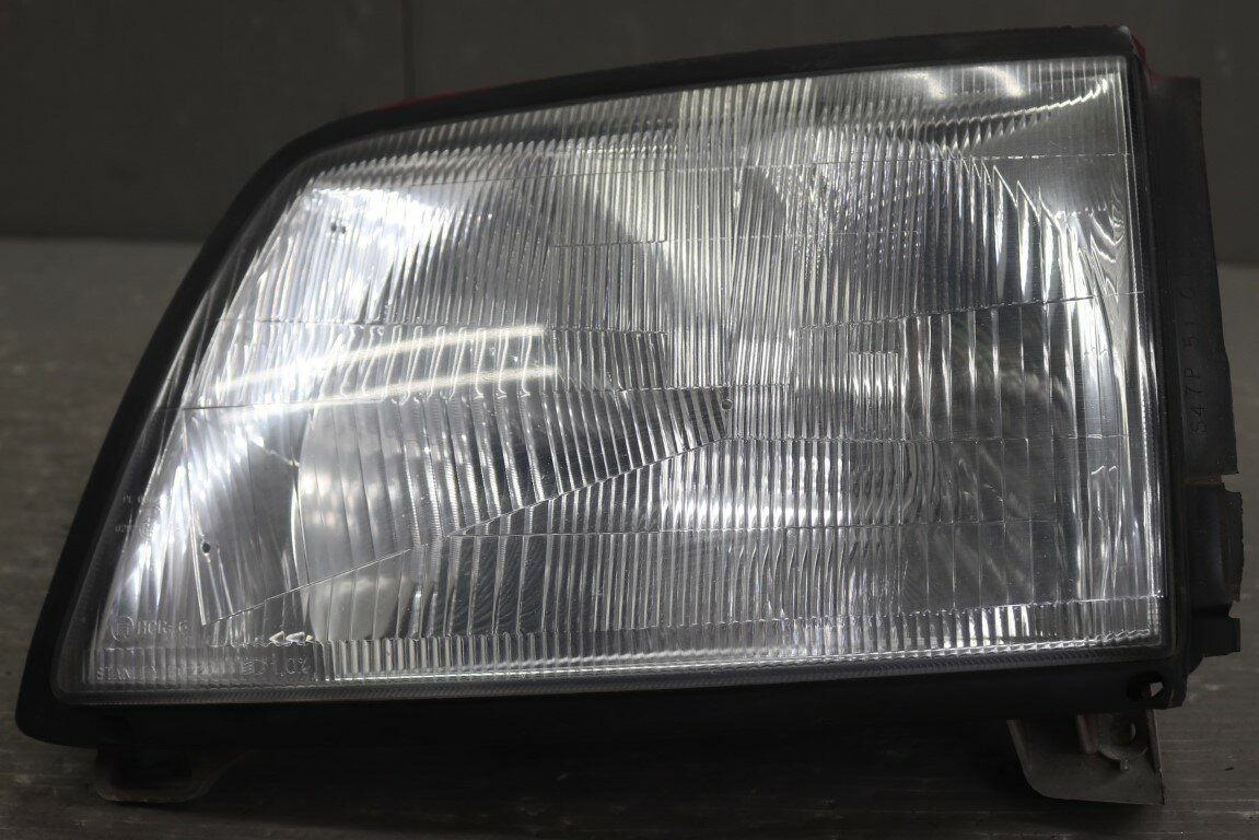 マツダ ボンゴ トラック(SLP2T) 純正 スタンレー 破損無 動作保証 左 ハロゲン ヘッドライト ヘッドランプ P0220 p059319 中古20251119