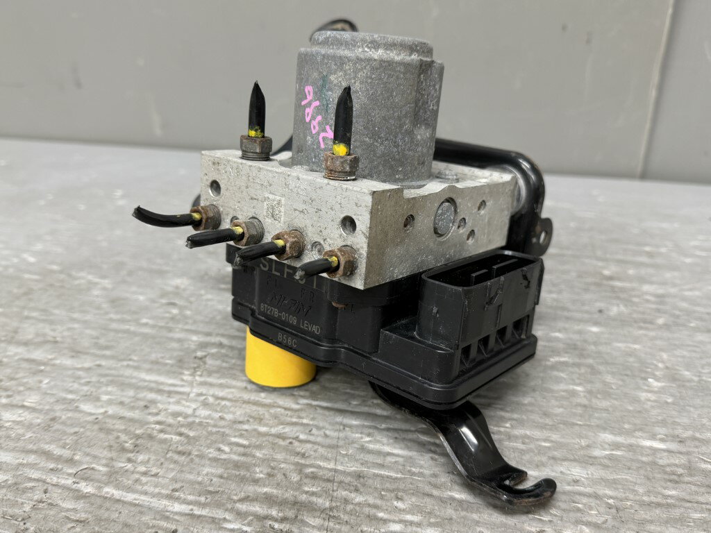 オデッセイ M 4WD 前期(RB4) 純正 ニッシン 破損無 動作保証 ABSアクチュエーター p059377 中古20251121