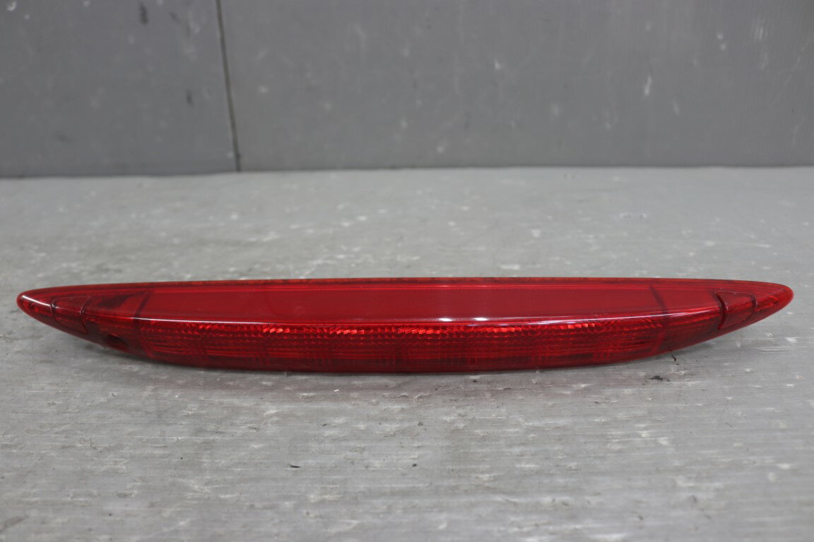 ストリーム G スタイリッシュパッケージ(RN8) 純正 スタンレー 破損無 動作保証 ハイマウントストップ..