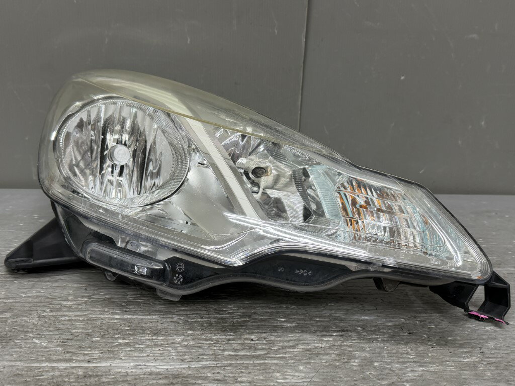 シトロエン C3(A55F01) 純正 右 ハロゲン ヘッドライト 9673814480-02 ヘッドランプ Citroen フランス..