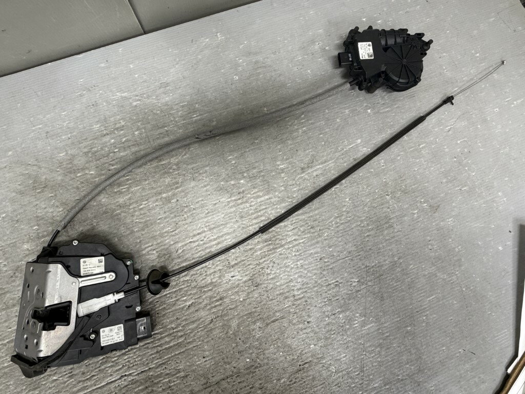 VW シャラン 純正 破損無 動作保証 右リア ドアロック アクチュエーター 右後 7N0 839 003 C p059571 中古20251201