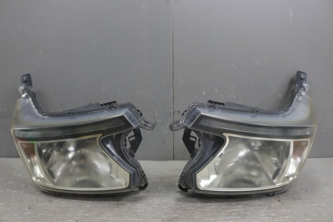 ホンダ N-WGN コンフォートパッケージ(JH1) 純正 スタンレー 破損無 動作保証 HID ヘッドライト バラスト レベ付 キセノン 左右セット ヘッドランプ W1973 p059577 中古20251203