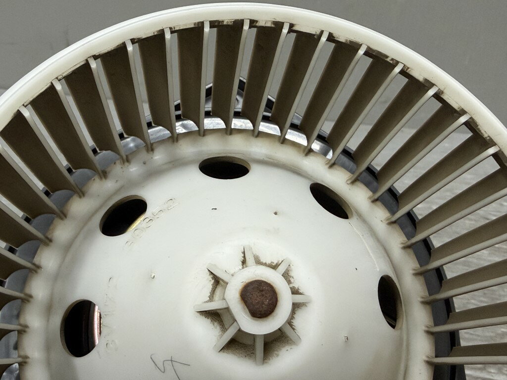 エルグランド VG 寒冷地仕様 中期(NE51 E51) 純正 破損無 動作保証 ブロアファンモーター ヒーターモーター p059801 中古20251210