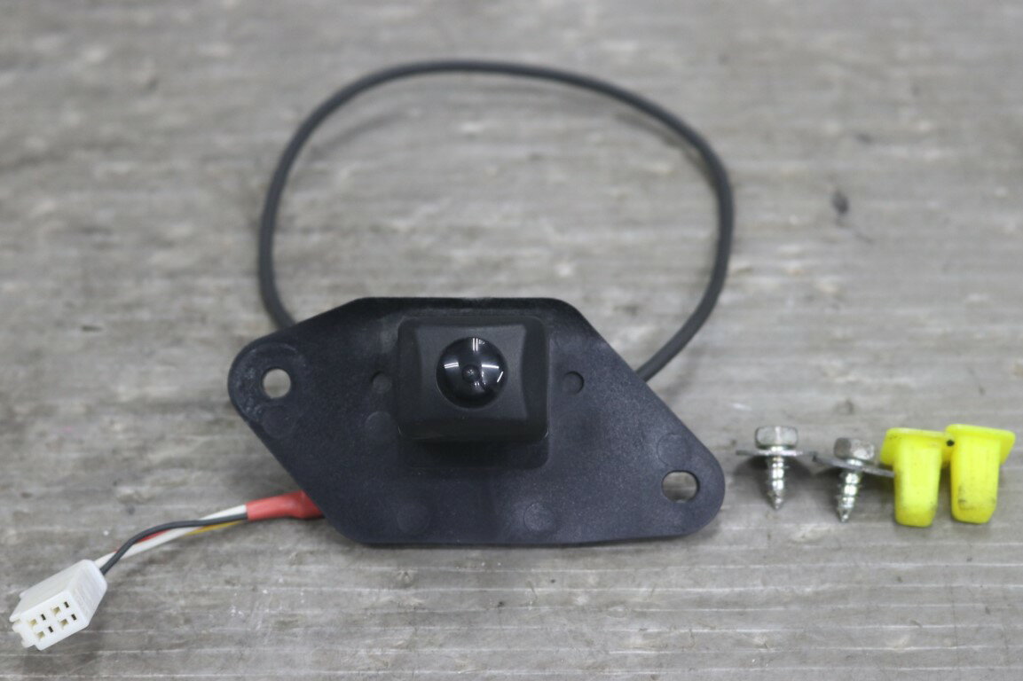 エスティマ アエラス 中期(ACR50 ACR50W-GFXSK(Y)) バックカメラ 2374919 C リアカメラ 破損無 トヨタ p059812