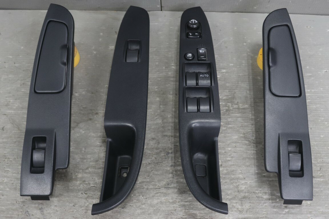 日産 グロリア グランツーリスモ 300 ウルティマーZ 後期(HY34 Y34) 純正 破損無 パワーウィンドウスイッチ ミラースイッチ 灰皿 小物入れ ベゼル付 4点セット p059862 中古20251213