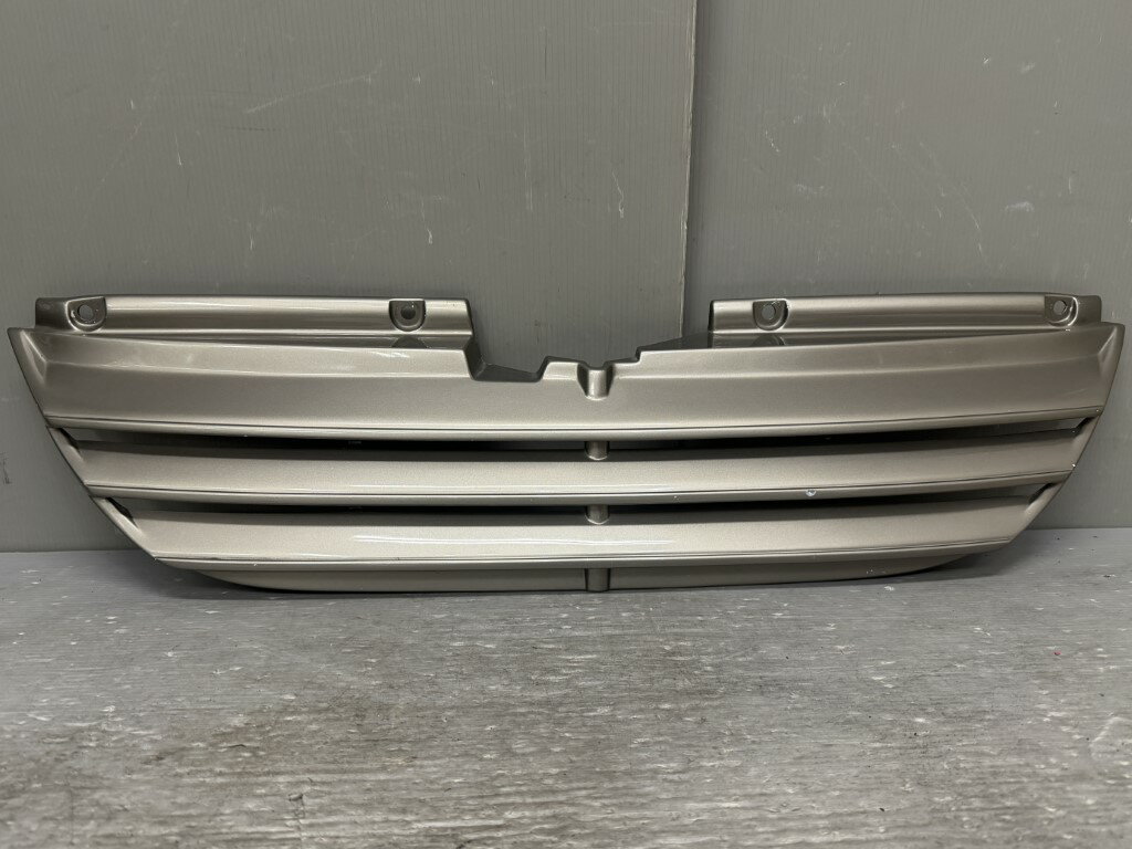 オデッセイ アブソルート 前期(RB1) 社外 破損無 フロントグリル ラジエーターグリル マークレスグリル p059888 中古20251217