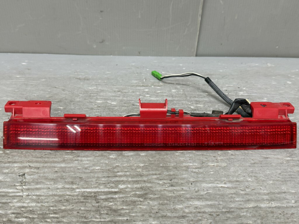 エリシオン VX(RR3) 純正 ハイマウントストップ ブレーキライト LED全点灯OK P4151 p059895 中古20251217
